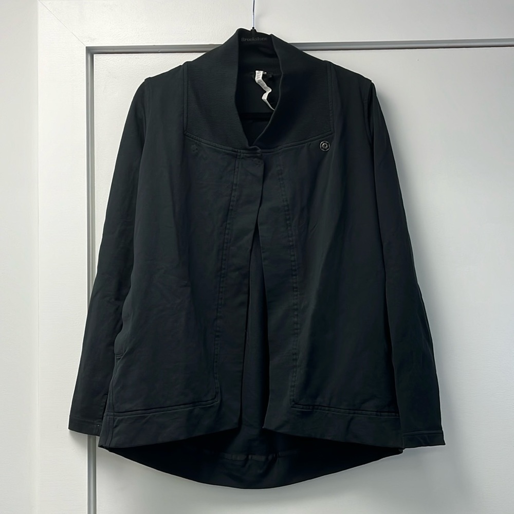Lululemon Women’s Belle Wrap Snap Collar Sweatshirt Jacket - black size 2